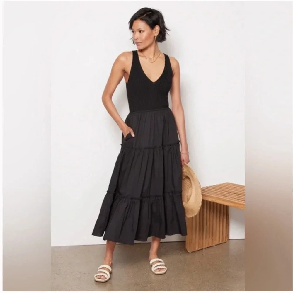 Evereve Arya Rib Knit V-neck Tank w/flowy, ruffle tier dress, Medium, Like new